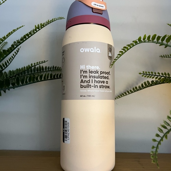 Owala 40 oz. FreeSip Stainless Steel Water Bottle - Picture 1 of 2
